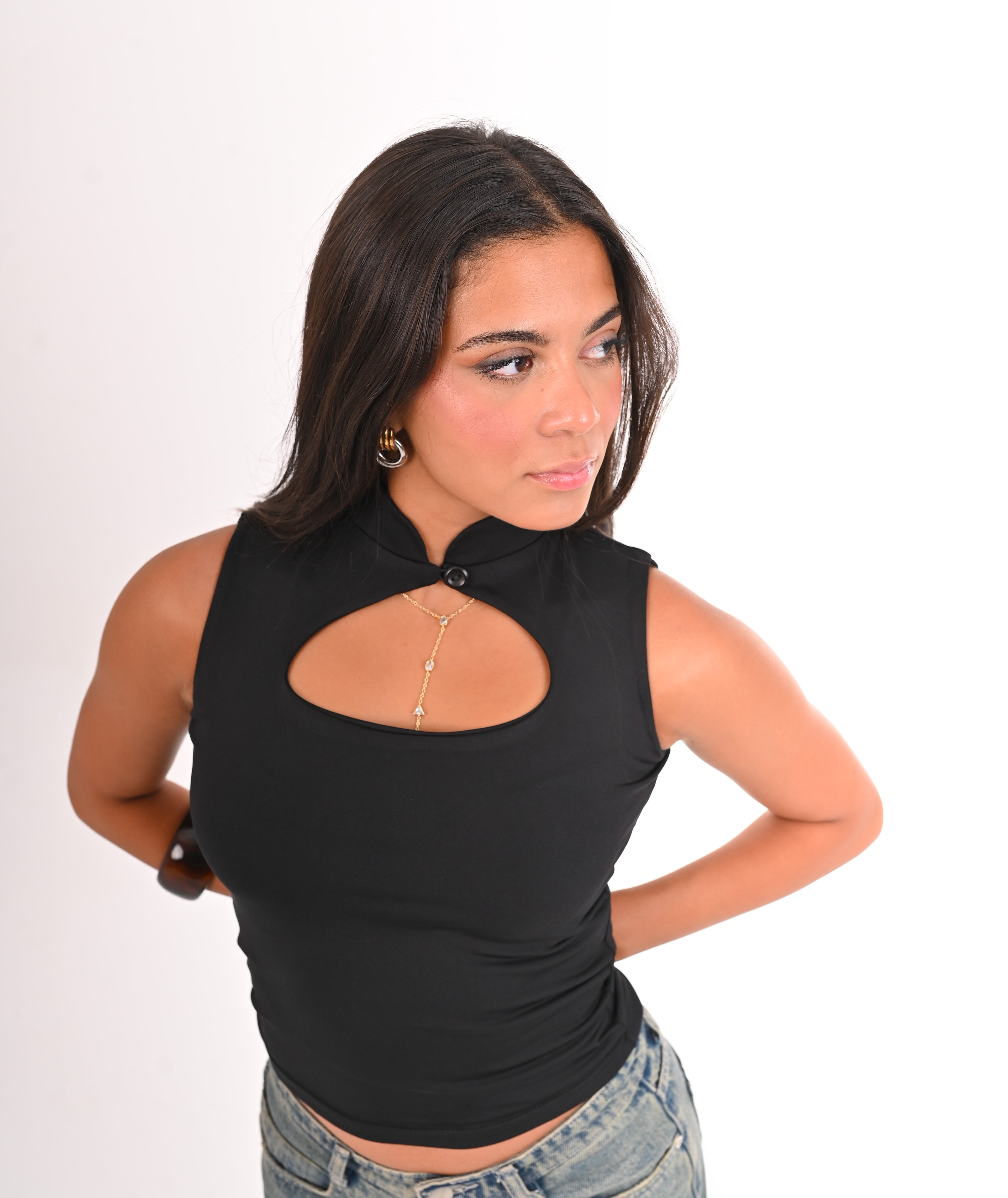 Teardrop High-Neck