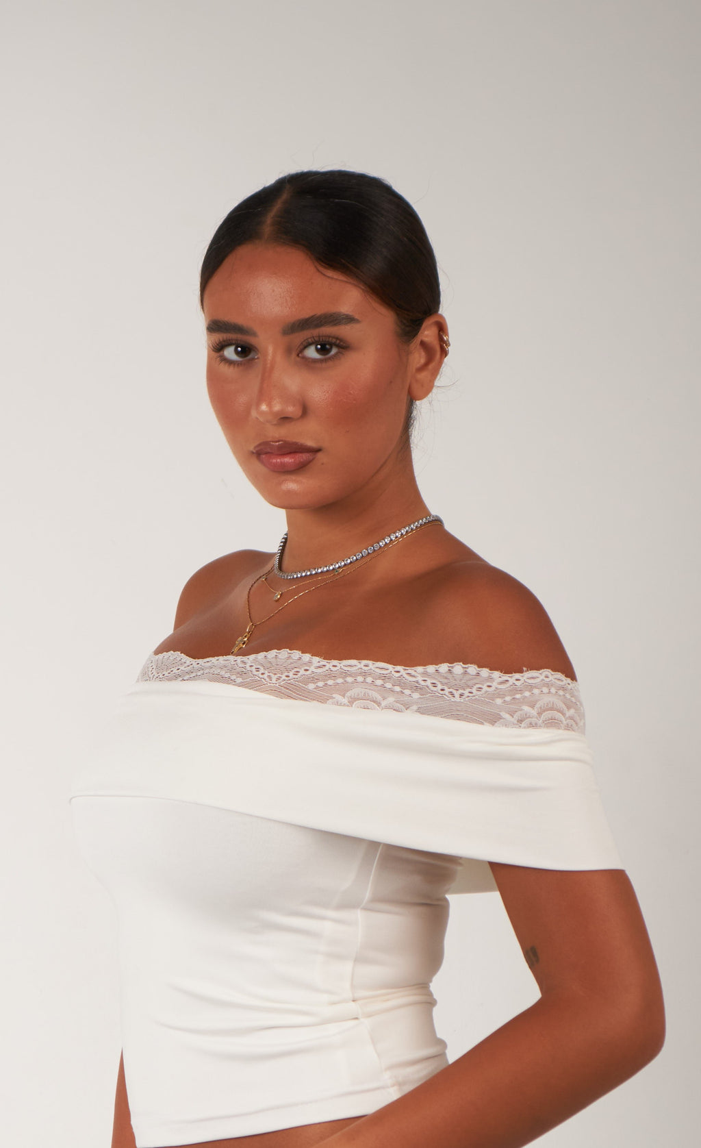 Off-Shoulder Lace Top / White