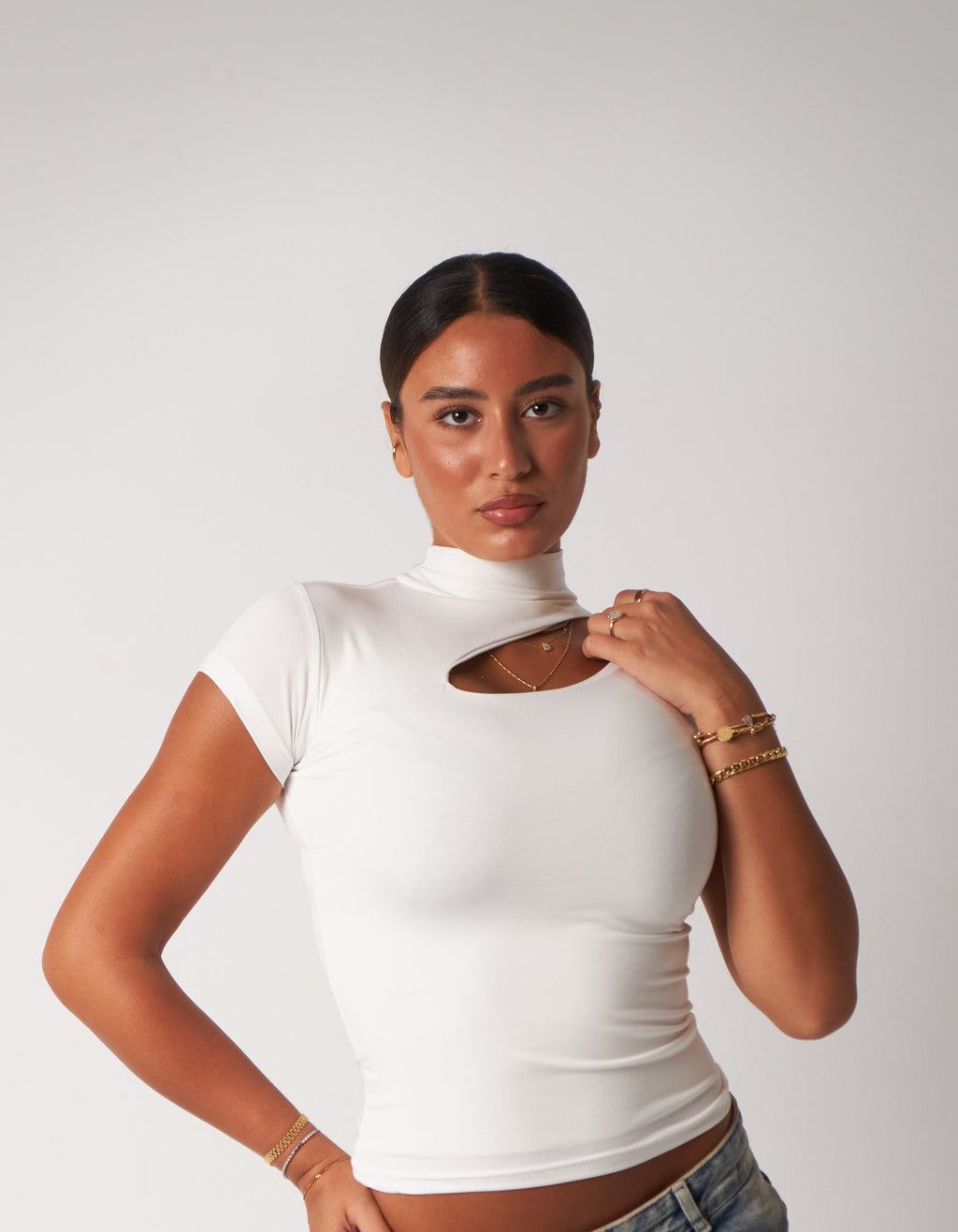 Cut-Out Top / White