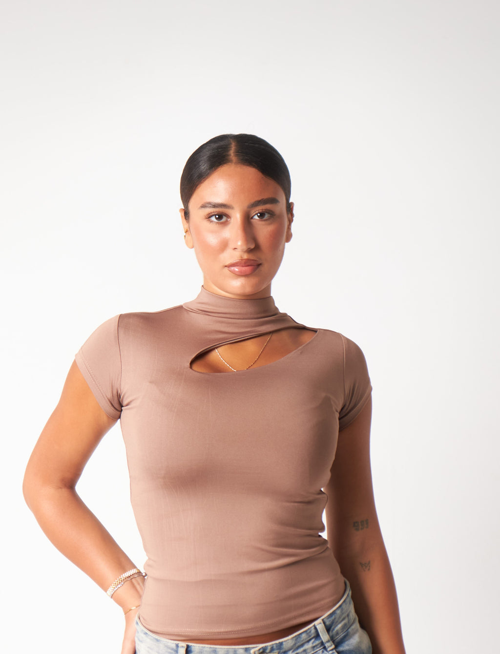 Cut-Out Top / Brown