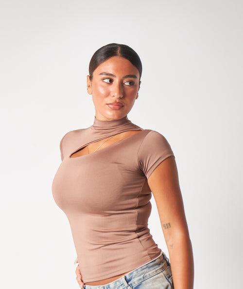 Cut-Out Top / Brown