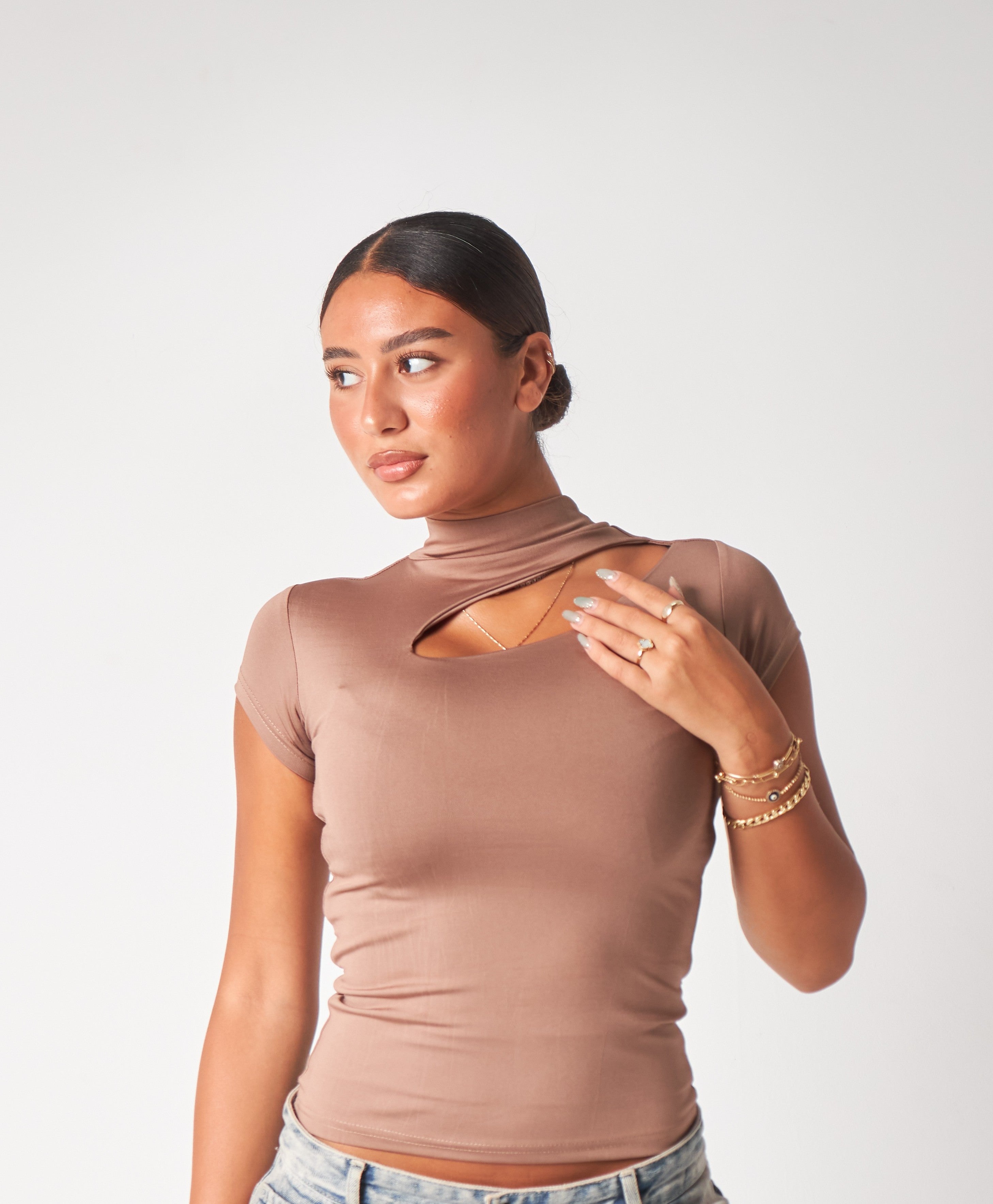 Cut-Out Top / Brown
