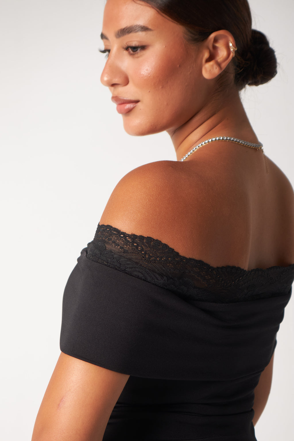 Off-Shoulder Lace Top /  Black