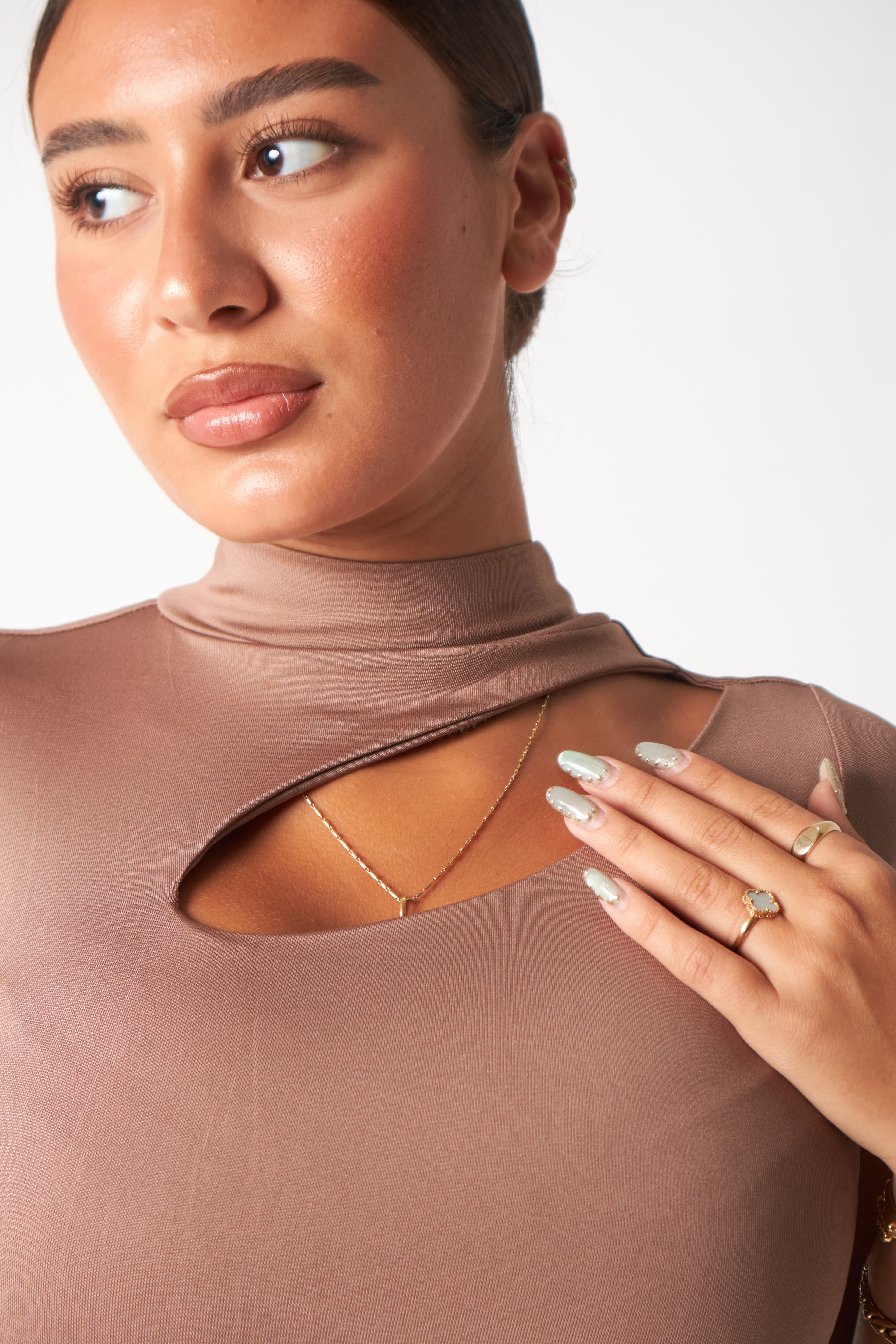 Cut-Out Top / Brown