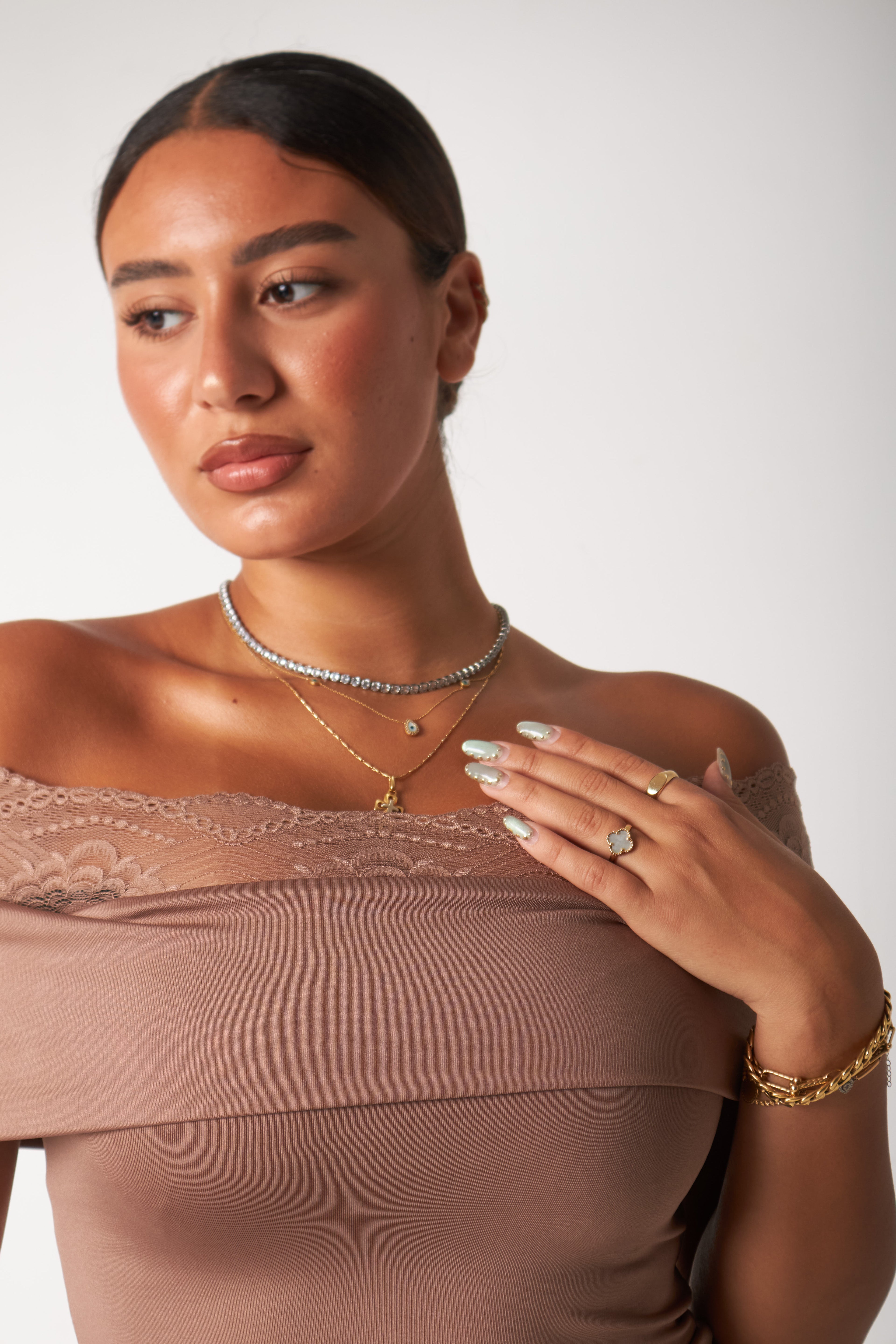 Off-Shoulder Lace Top / Brown