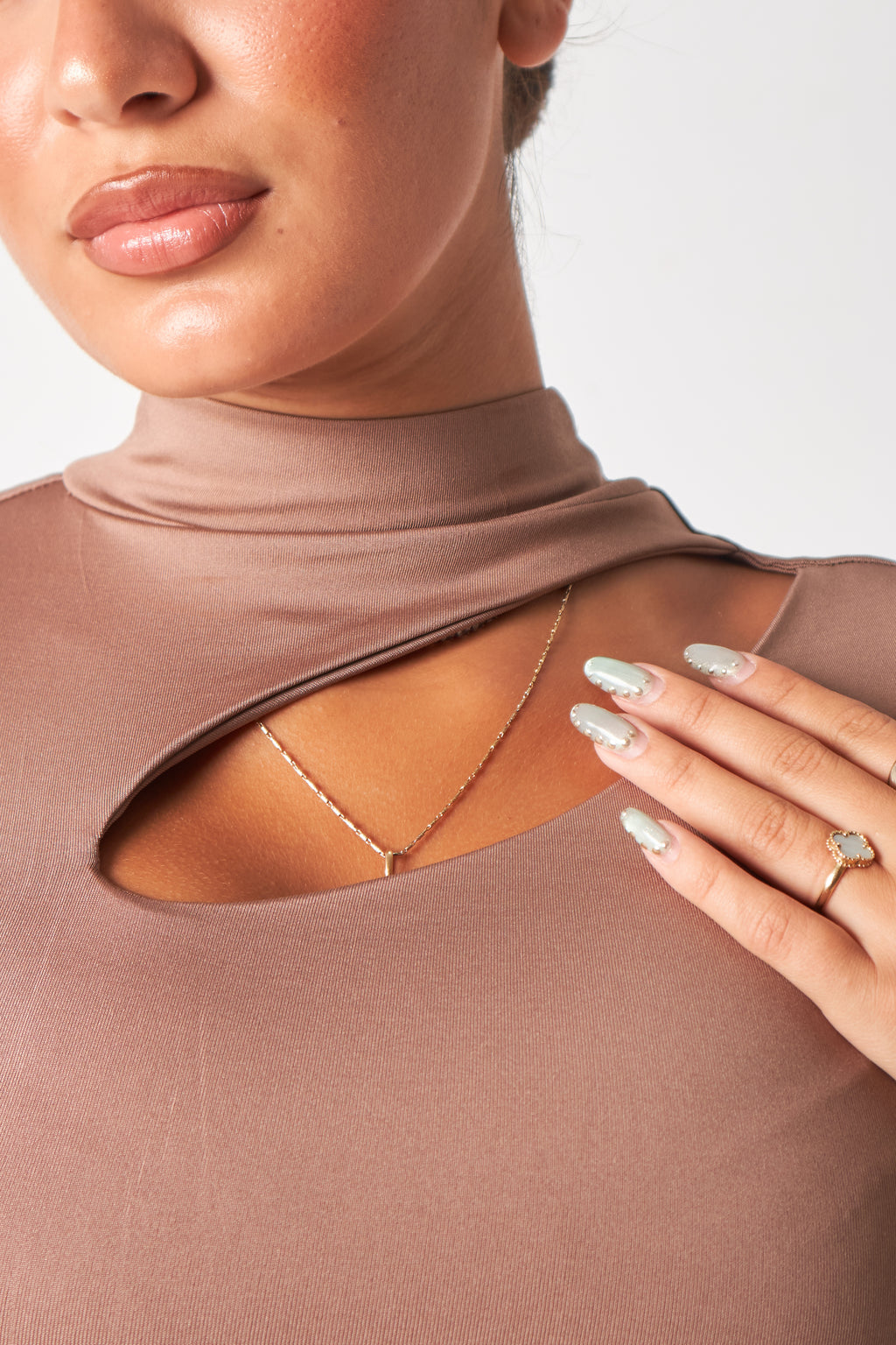 Cut-Out Top / Brown