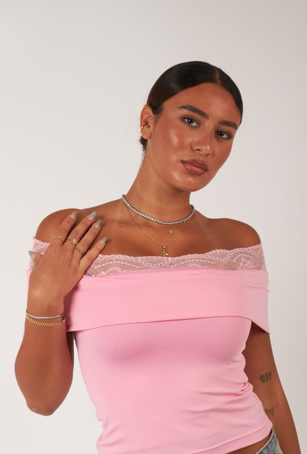 Off-Shoulder Lace Top / Pink